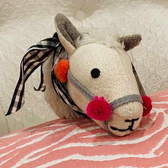 NWT Pier 1 Llama Head Decor/Ornament with Faux Shearling - Picture 2 of 8